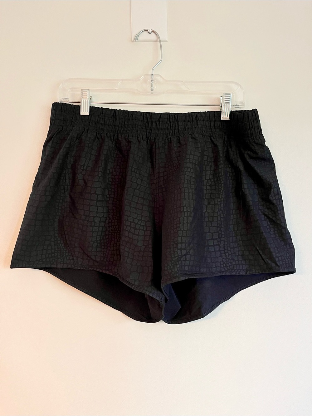 Marika Black Textured Elastic-Waist Athletic Shorts